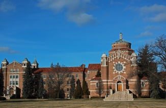 蒙冬娜大学