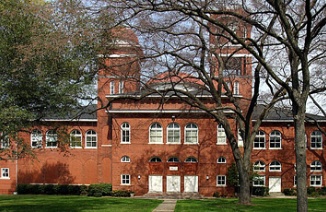 厄斯金学院