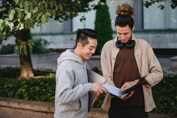 伯明翰大学学院课程设置