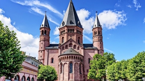 去美国留学费怎么交